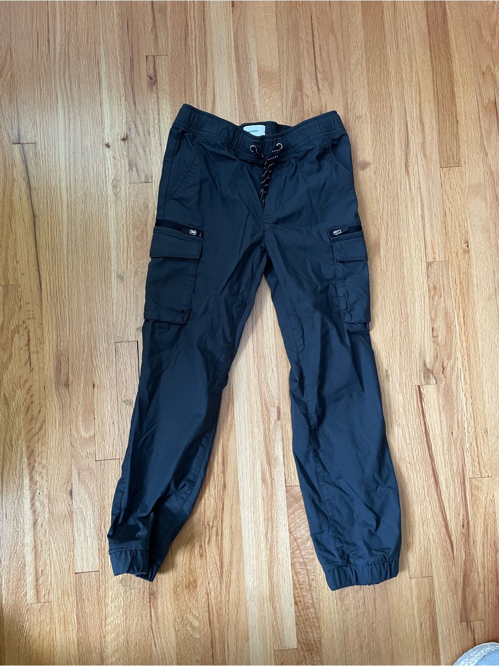 Old Navy boy's cargo tech jogger pants - dark gray, size 8